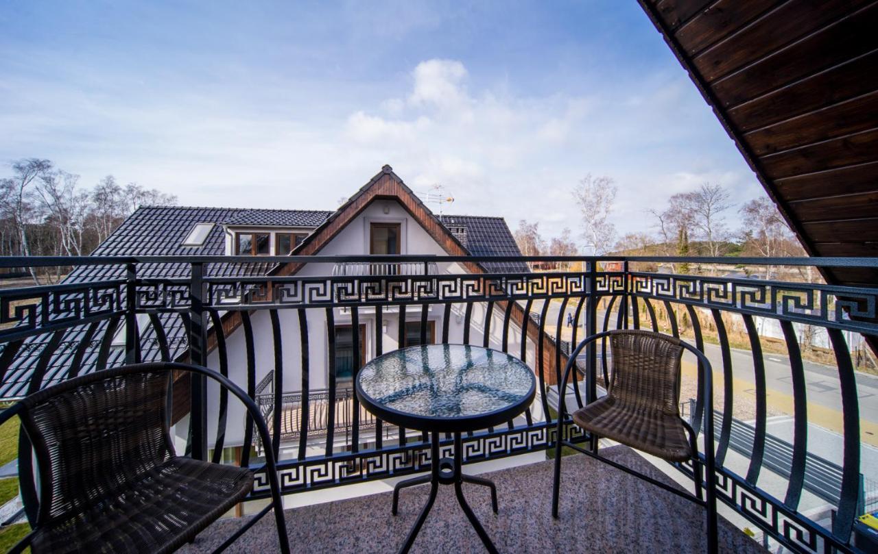 Aston Vila Apartments Dziwnow Bagian luar foto
